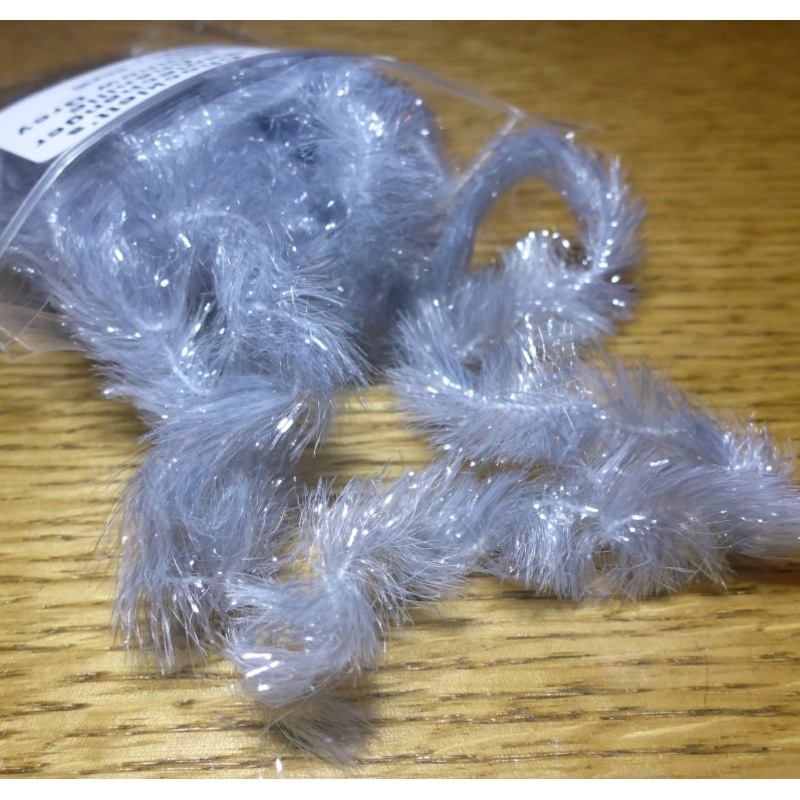 Hareline Chockletts Gamechanger Chenille – Minnow Gray