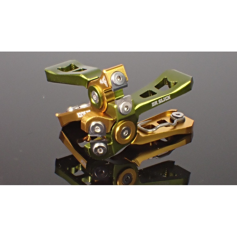 Dr. Slick Cyclone Nipper|Black|Gold/Green|Offset|Straight