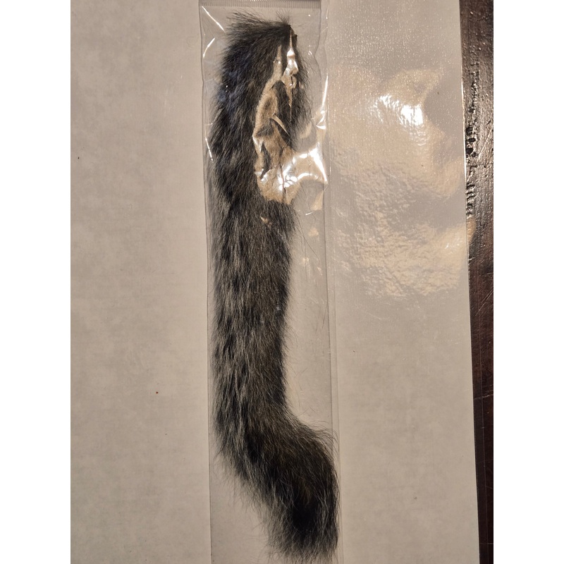 Squirrel Tail|Natural|Dyed Red|Dyed Black|Dyed Ginger|Dyed Yellow|Dyed Olive|Dyed Mint|Dyed Sunburst