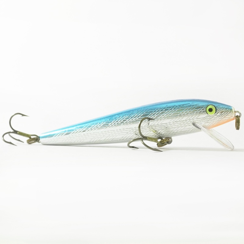 Rebel Floater 9 cm|Blue Metallic|Black Metallic|Green Herring